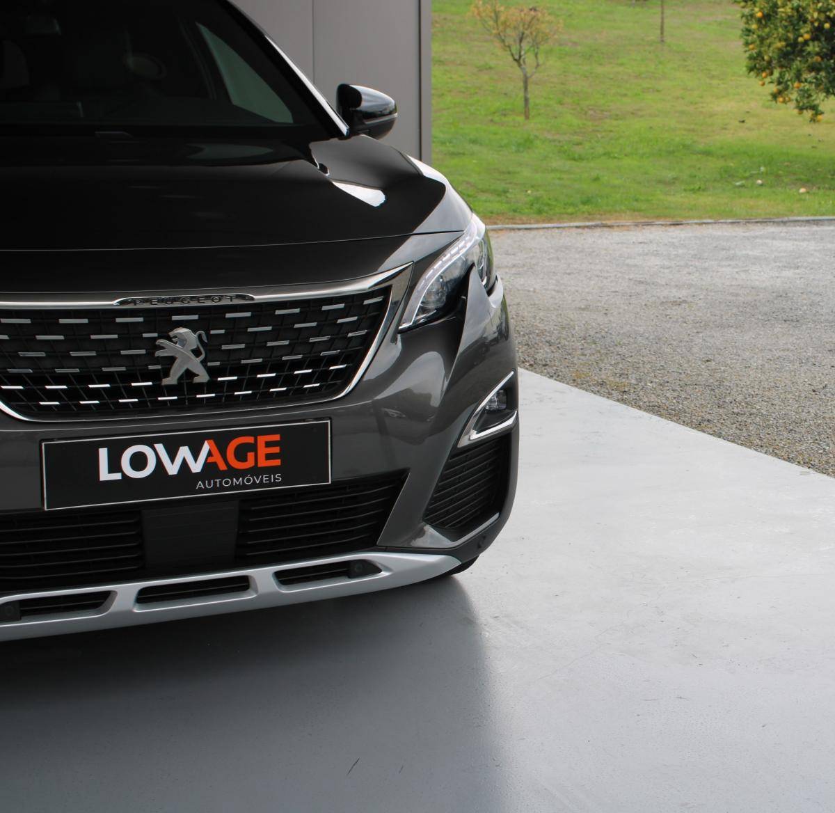 peugeot-5008-2020-diesel-1499cc
