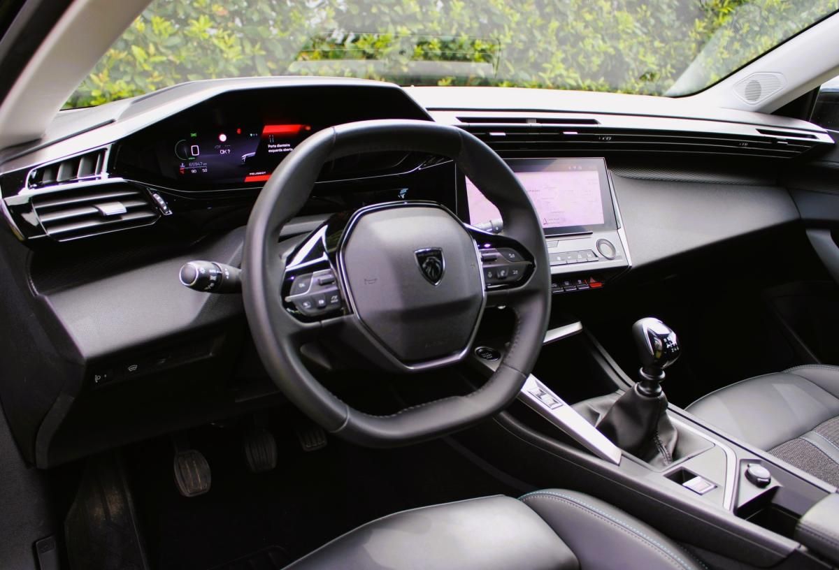 peugeot-308-2022-gasolina-1199cc