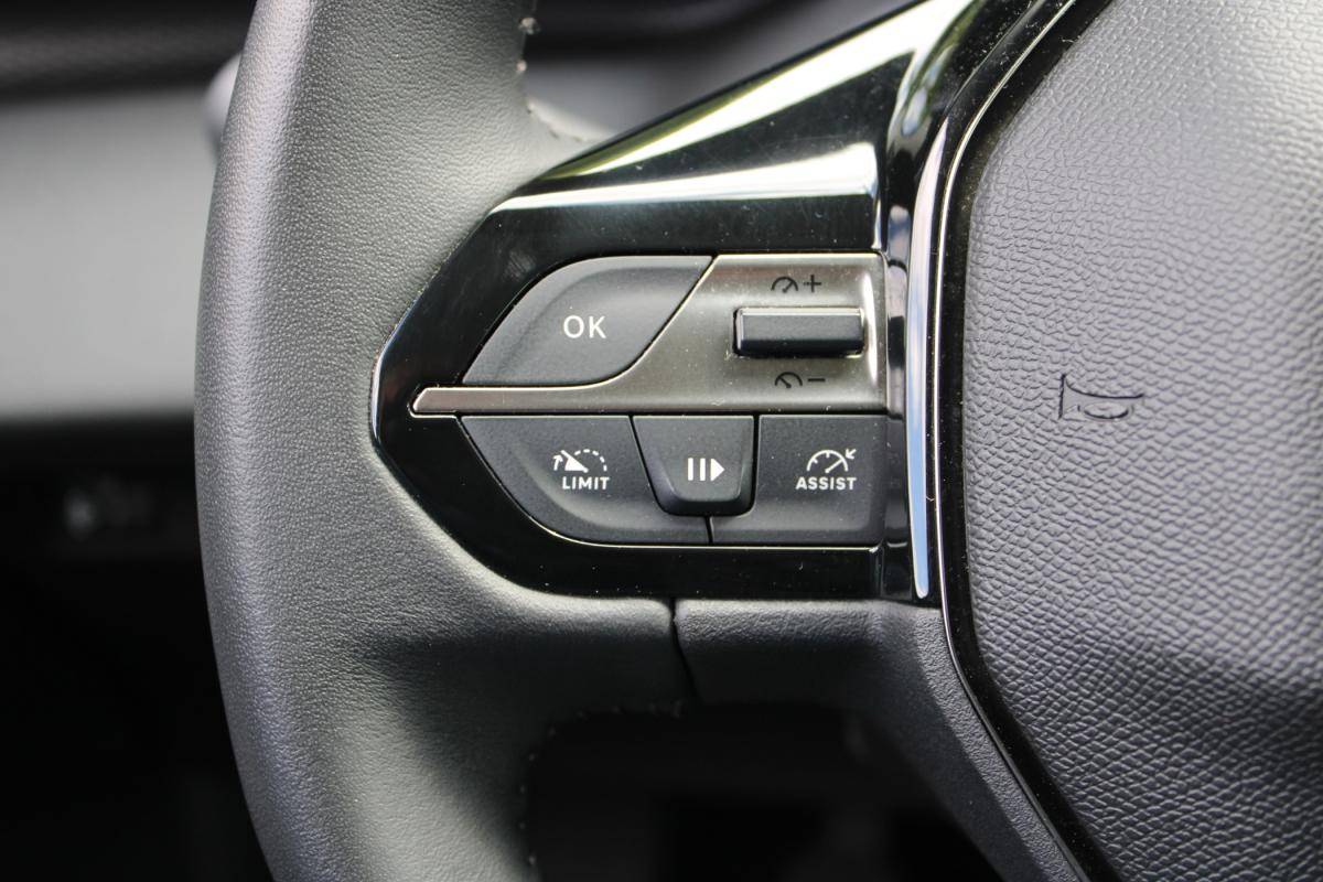 peugeot-308-2022-gasolina-1199cc