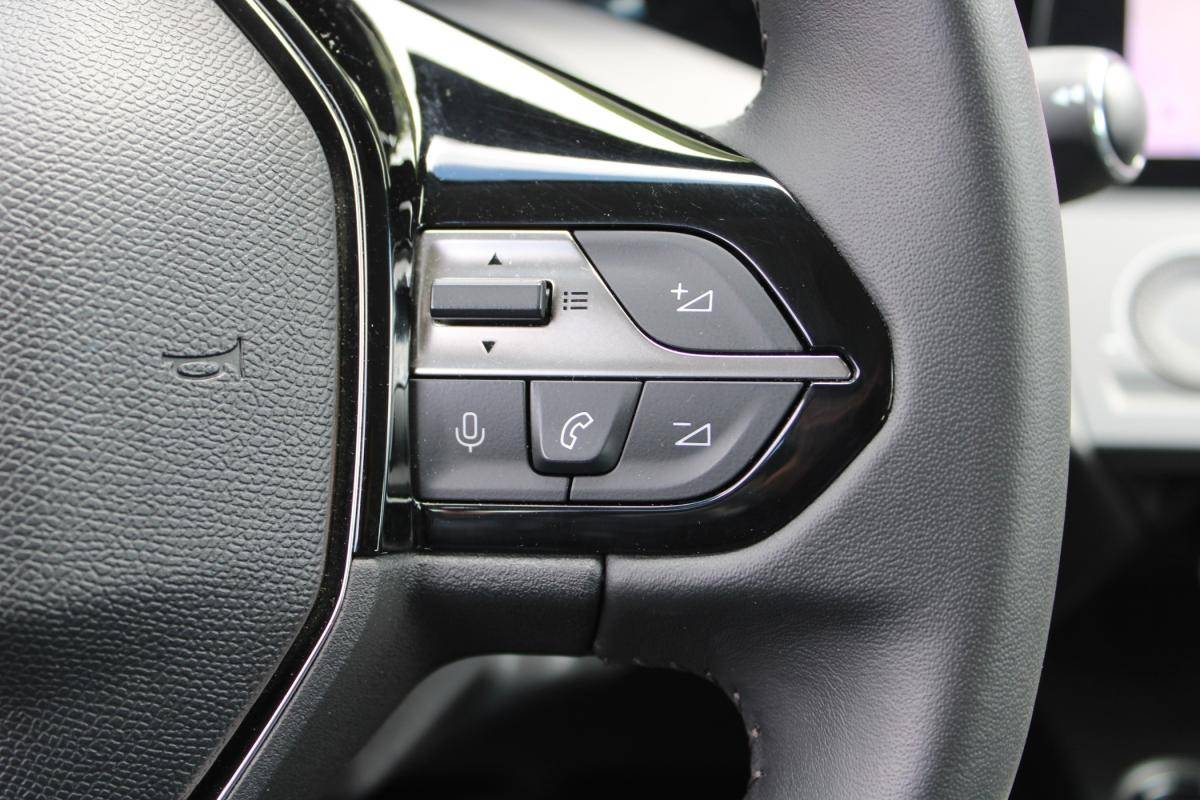 peugeot-308-2022-gasolina-1199cc
