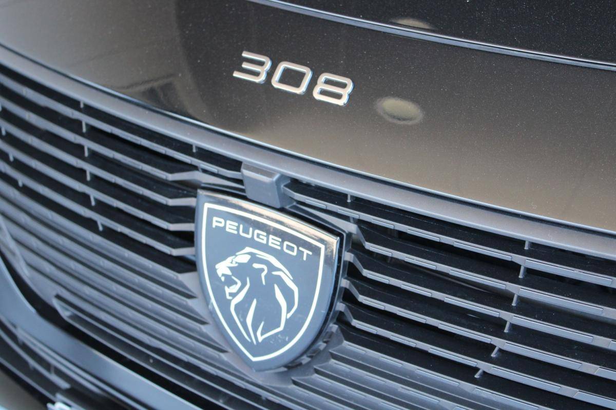 peugeot-308-2022-gasolina-1199cc