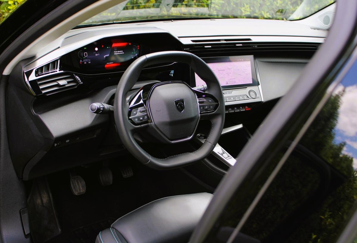 peugeot-308-2022-gasolina-1199cc