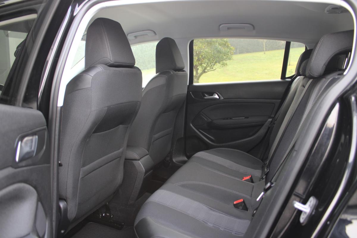 peugeot-308-2021-gasolina-1199cc