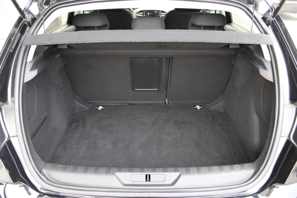 peugeot-308-2021-gasolina-1199cc