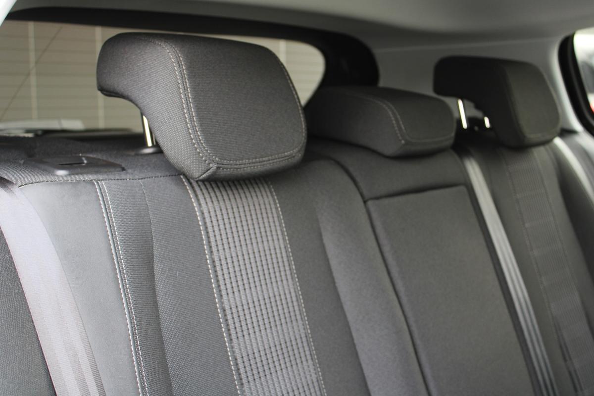 peugeot-308-2021-gasolina-1199cc