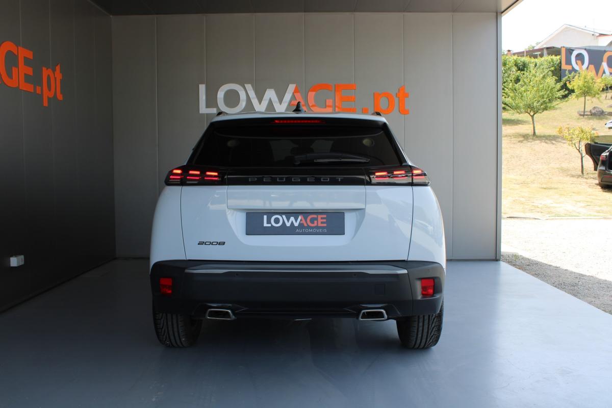 peugeot-2008-2023-gasolina-1199cc
