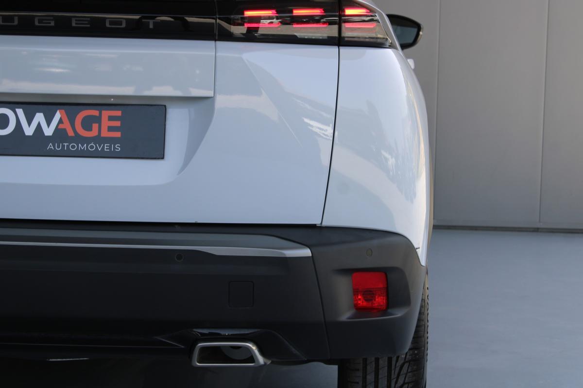 peugeot-2008-2023-gasolina-1199cc