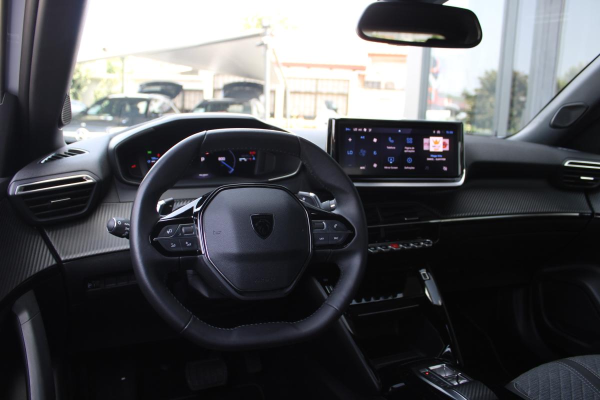 peugeot-2008-2023-gasolina-1199cc