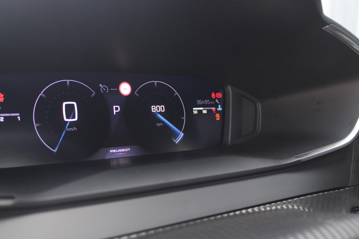 peugeot-2008-2023-gasolina-1199cc