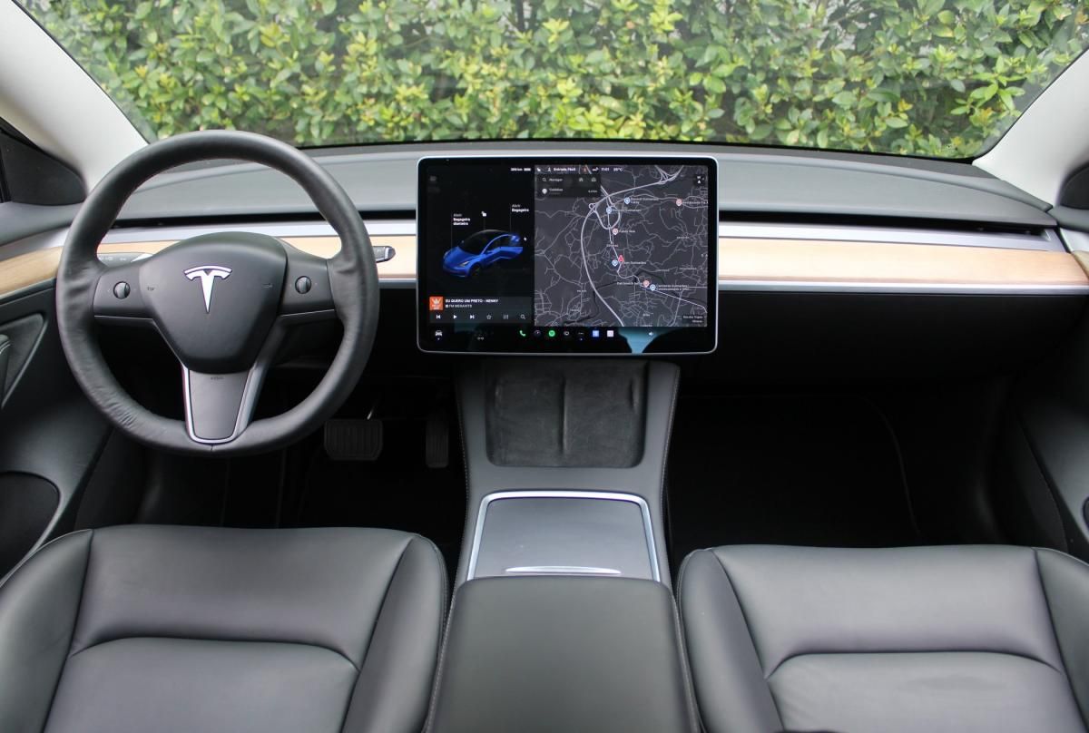 tesla-model-3-2021-eletrico-500cc