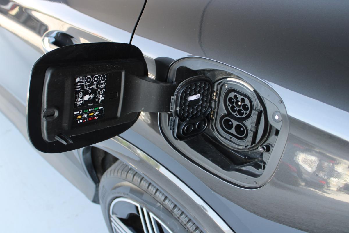 mercedes-benz-glc-2023-hibrido-a-gasolina-1999cc