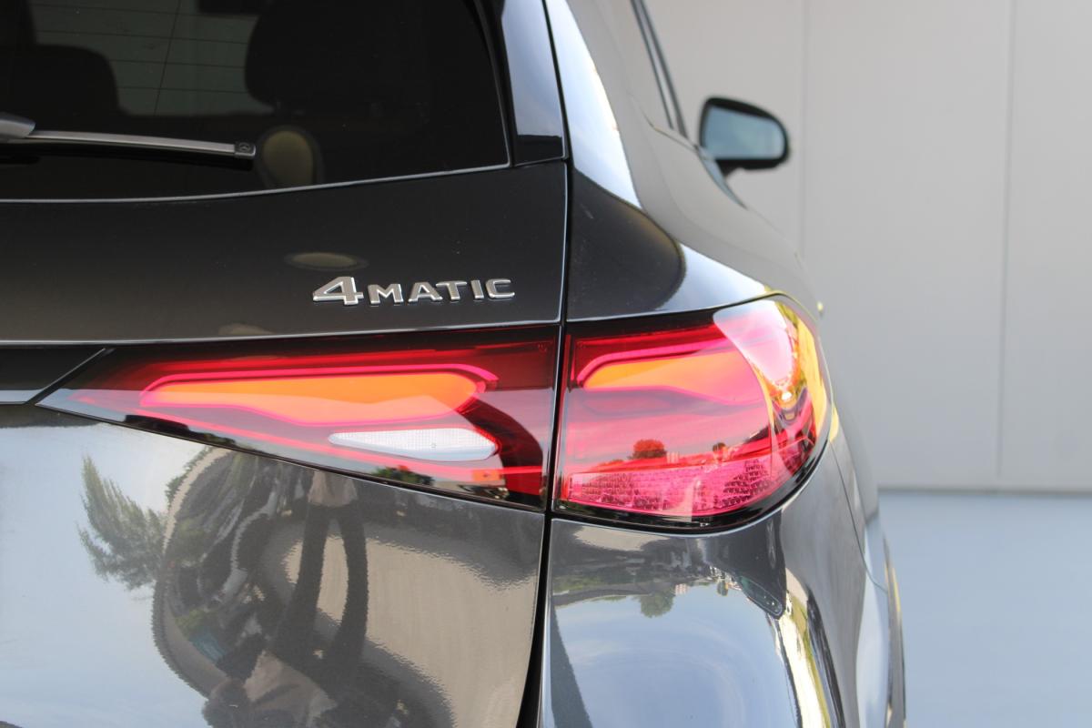 mercedes-benz-glc-2023-hibrido-a-gasolina-1999cc