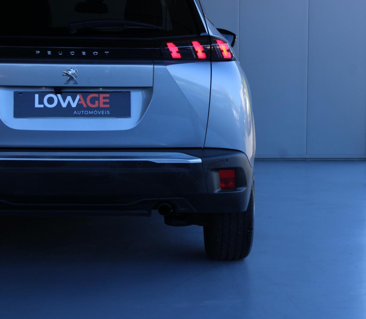 peugeot-2008-2022-gasolina-1199cc