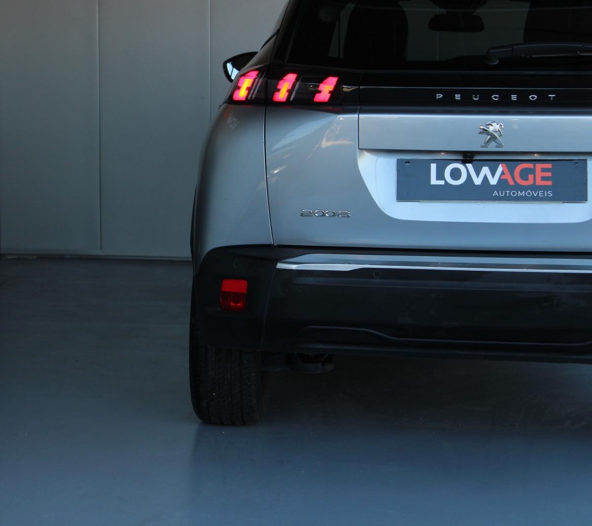 peugeot-2008-2022-gasolina-1199cc