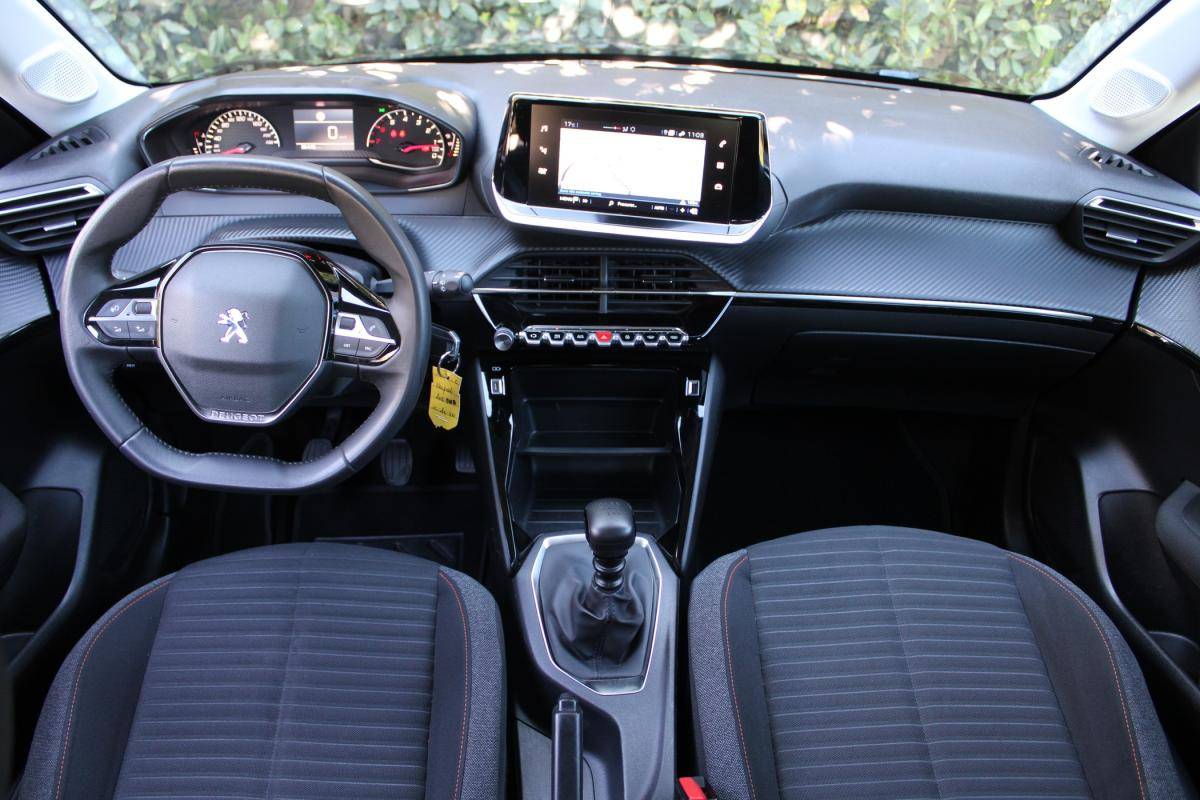 peugeot-208-2023-gasolina-1199cc