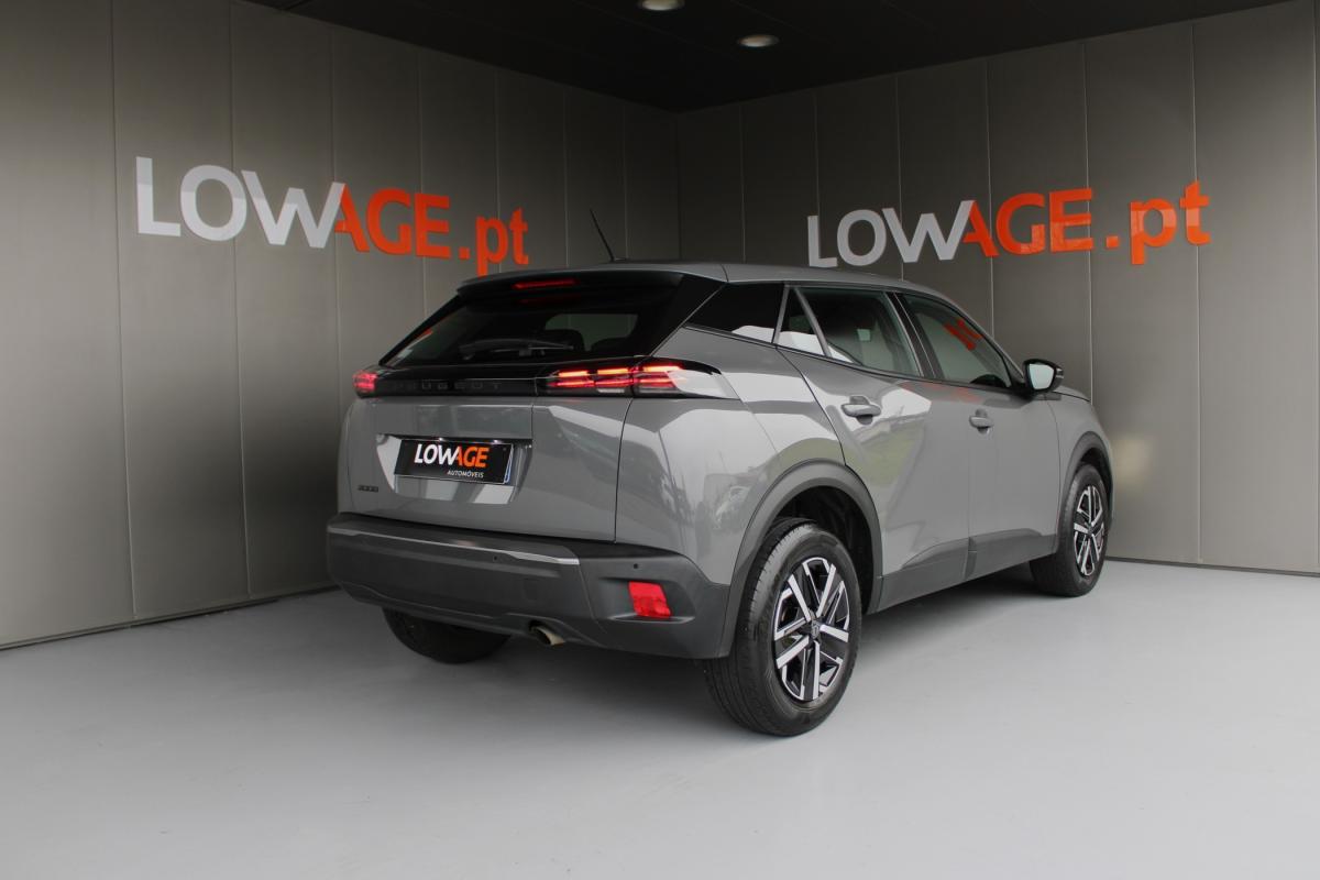 peugeot-2008-2023-gasolina-1199cc