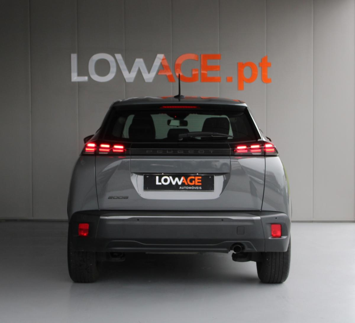peugeot-2008-2023-gasolina-1199cc