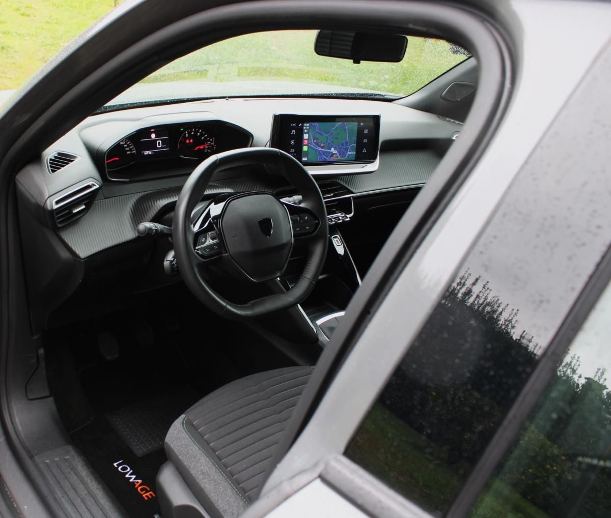 peugeot-2008-2023-gasolina-1199cc