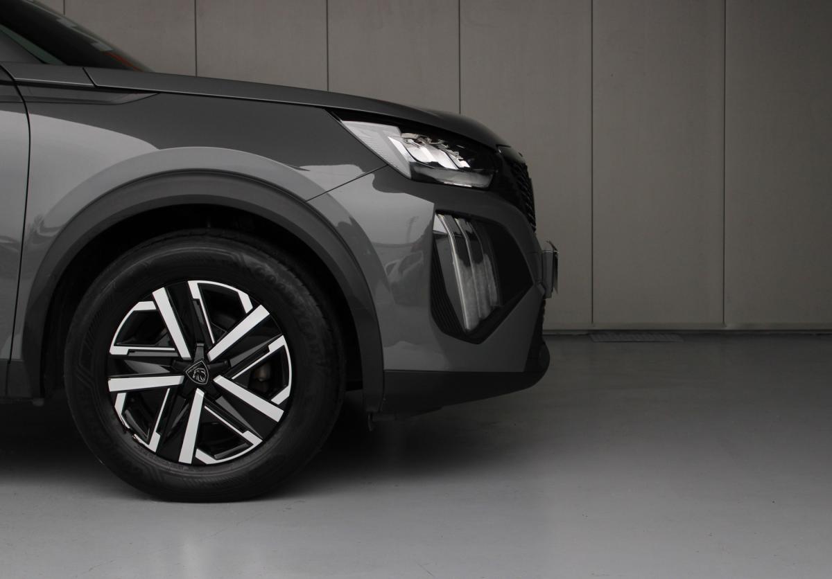 peugeot-2008-2023-gasolina-1199cc