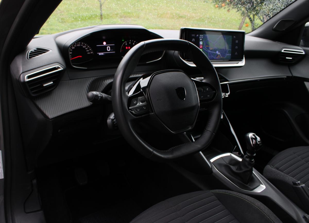 peugeot-2008-2023-gasolina-1199cc