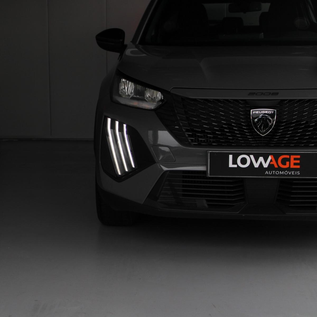 peugeot-2008-2023-gasolina-1199cc