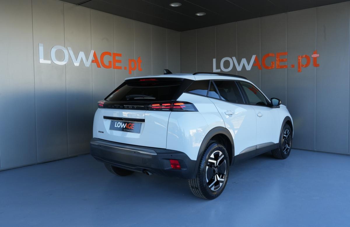 peugeot-2008-2023-gasolina-1199cc