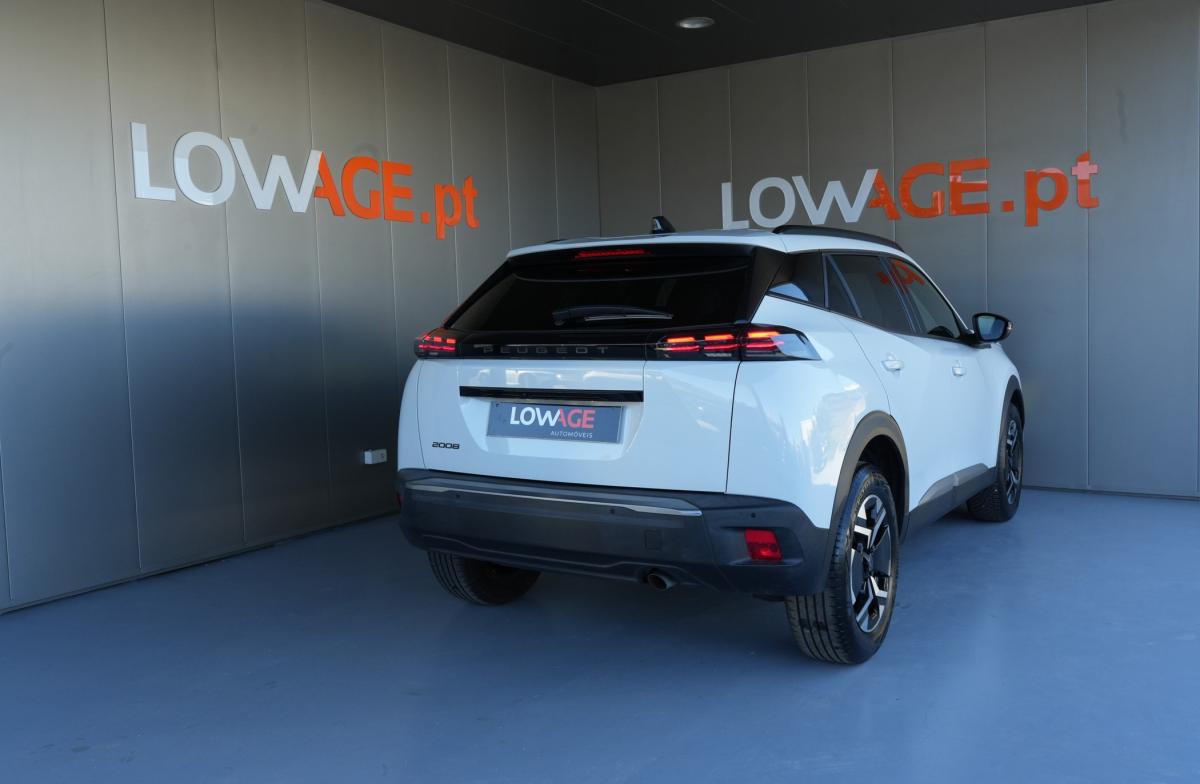 peugeot-2008-2023-gasolina-1199cc