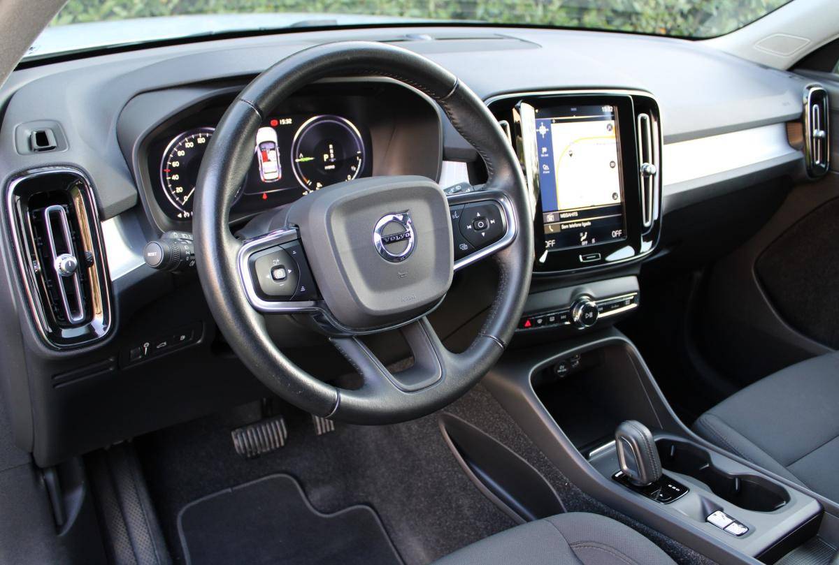 volvo-xc40-2021-hibrido-a-gasolina-1477cc
