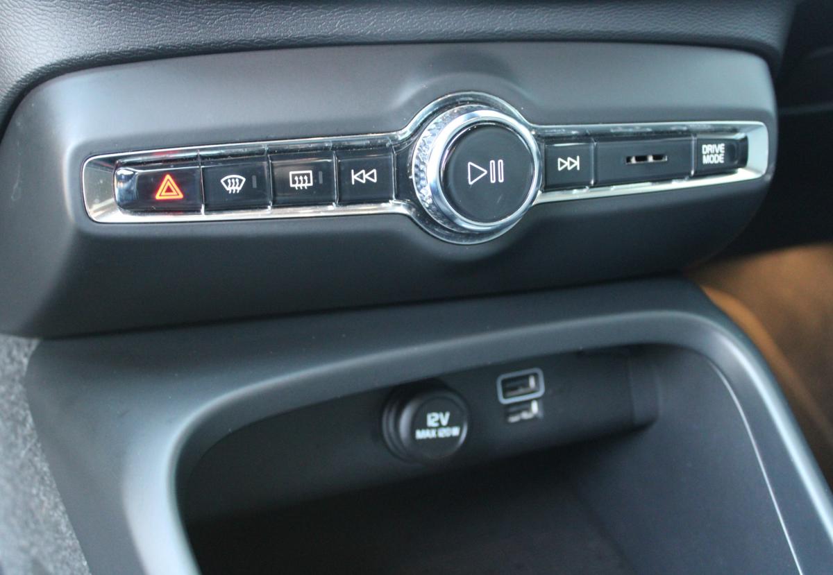 volvo-xc40-2021-hibrido-a-gasolina-1477cc