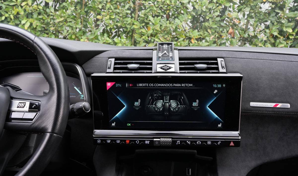 ds-ds-7-crossback-2022-hibrido-a-gasolina-1598cc