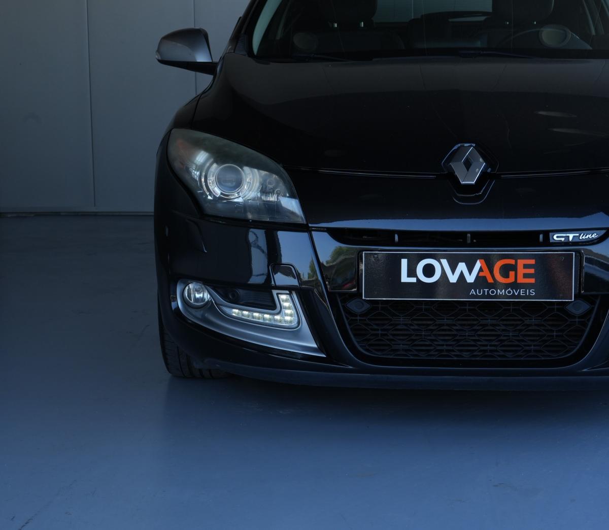renault-megane-coupe-2012-diesel-1598cc