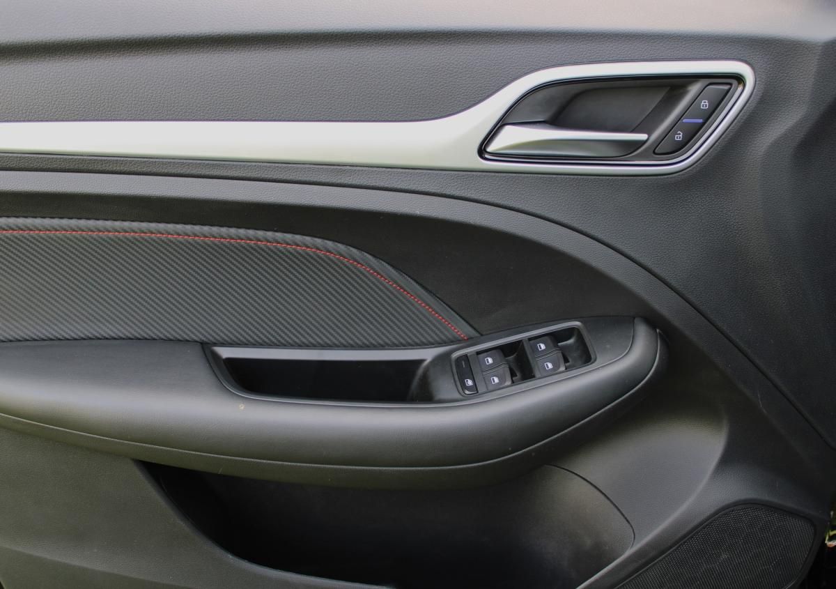 mg-zs-2023-eletrico-500cc