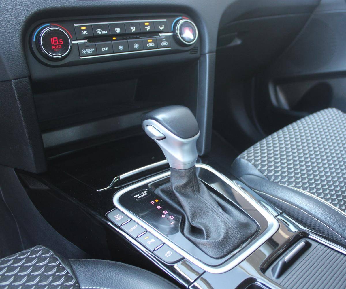 kia-xceed-2023-hibrido-a-gasolina-1580cc