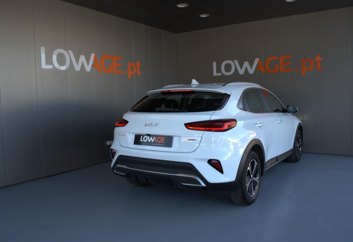 kia-xceed-2023-hibrido-a-gasolina-1580cc