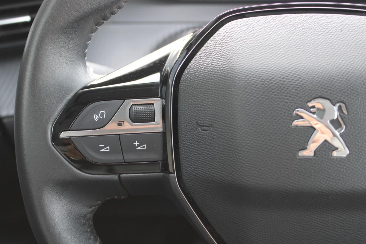 peugeot-2008-2021-gasolina-1199cc