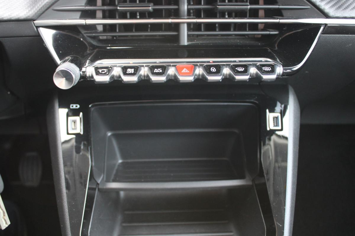 peugeot-2008-2021-gasolina-1199cc