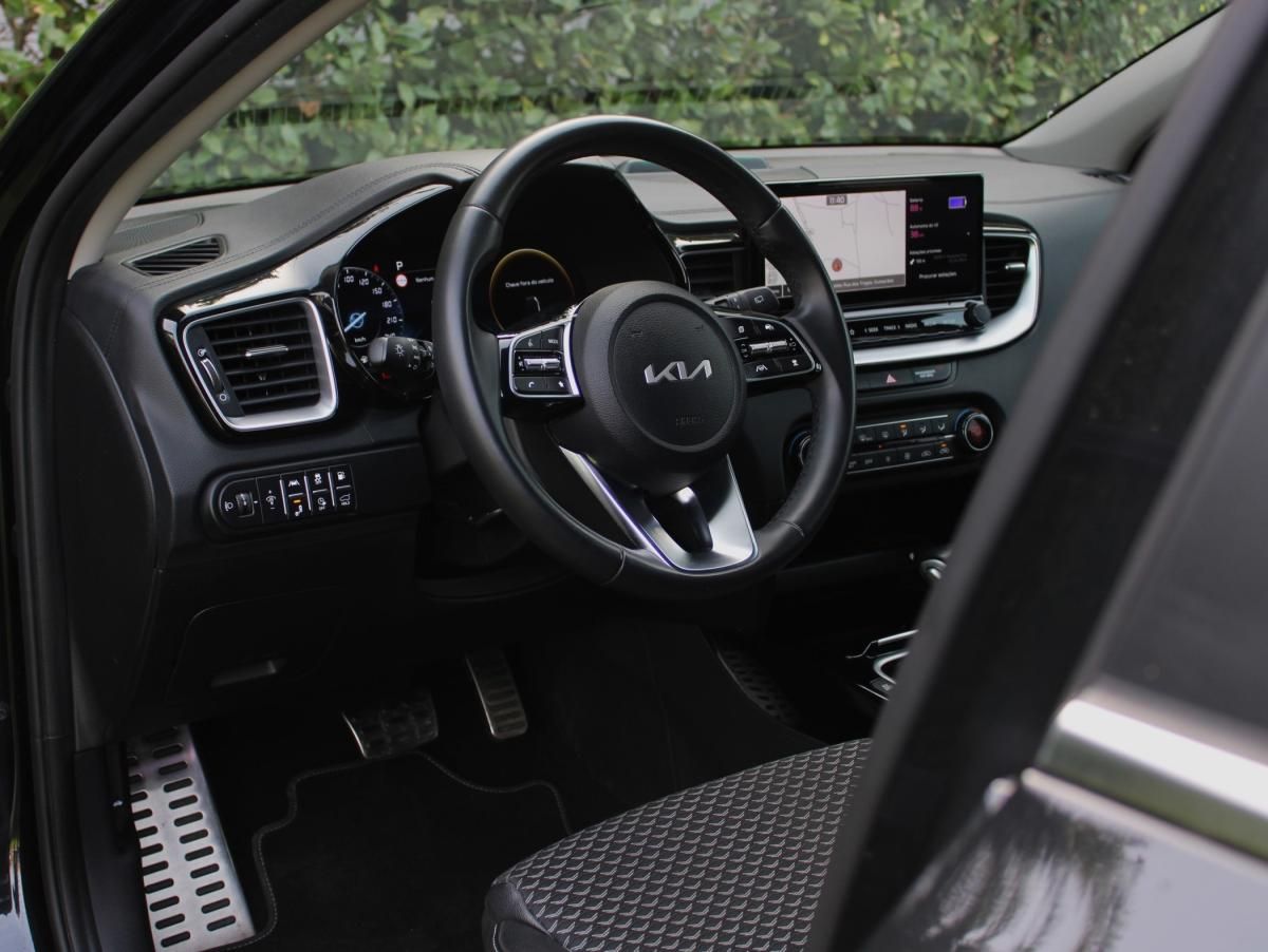 kia-xceed-2022-hibrido-a-gasolina-1580cc