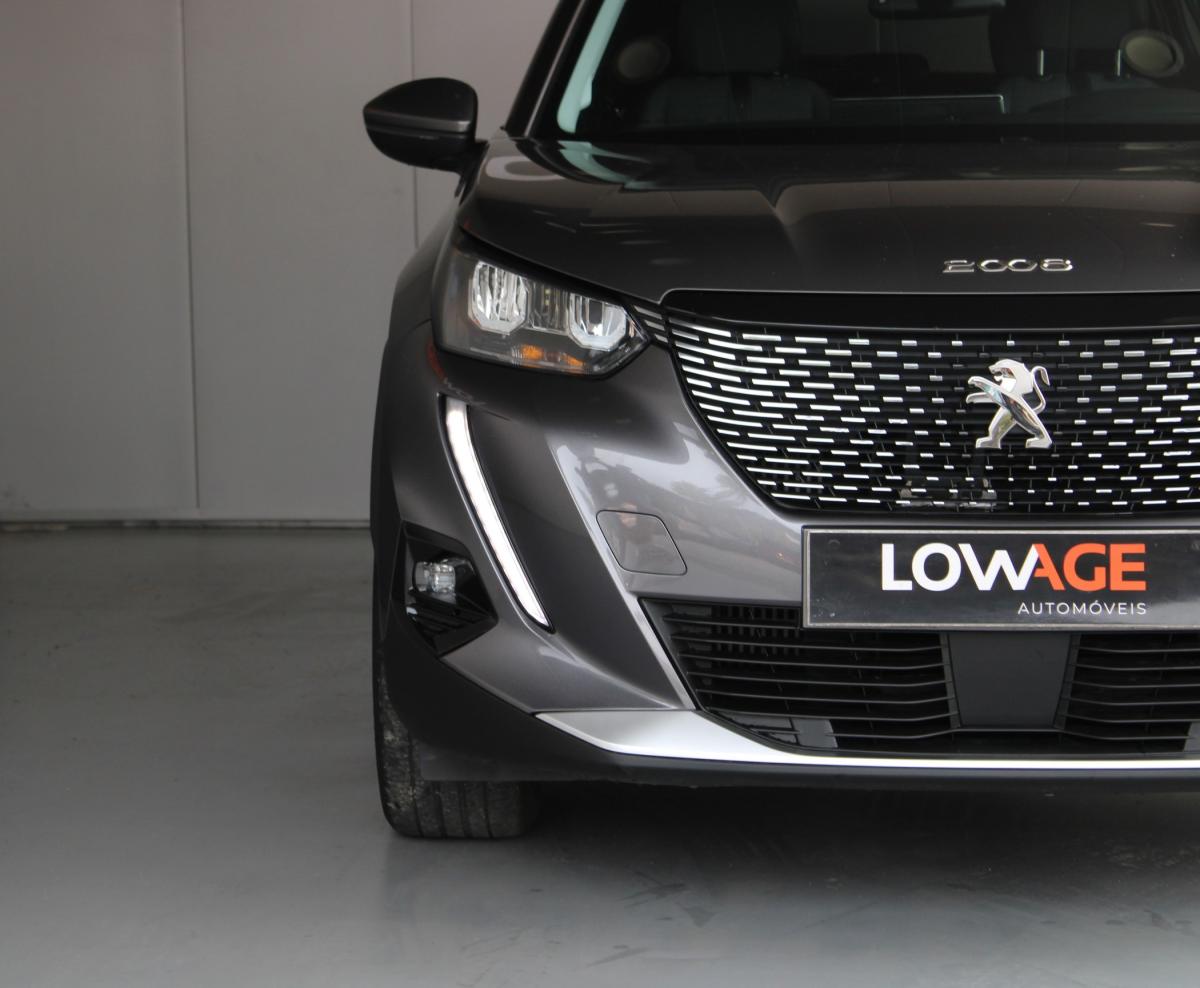 peugeot-2008-2022-gasolina-1199cc