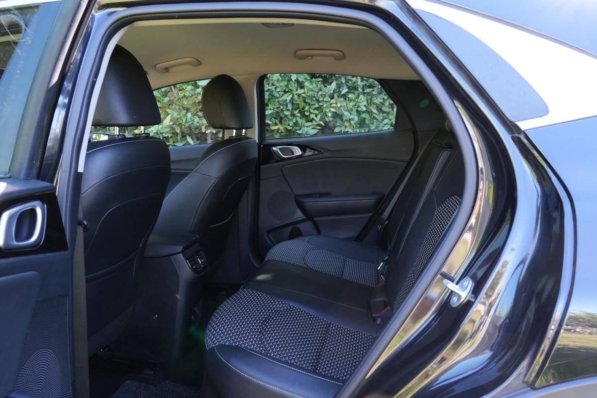 kia-xceed-2023-hibrido-a-gasolina-1580cc