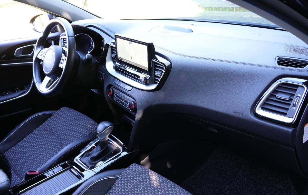 kia-xceed-2023-hibrido-a-gasolina-1580cc
