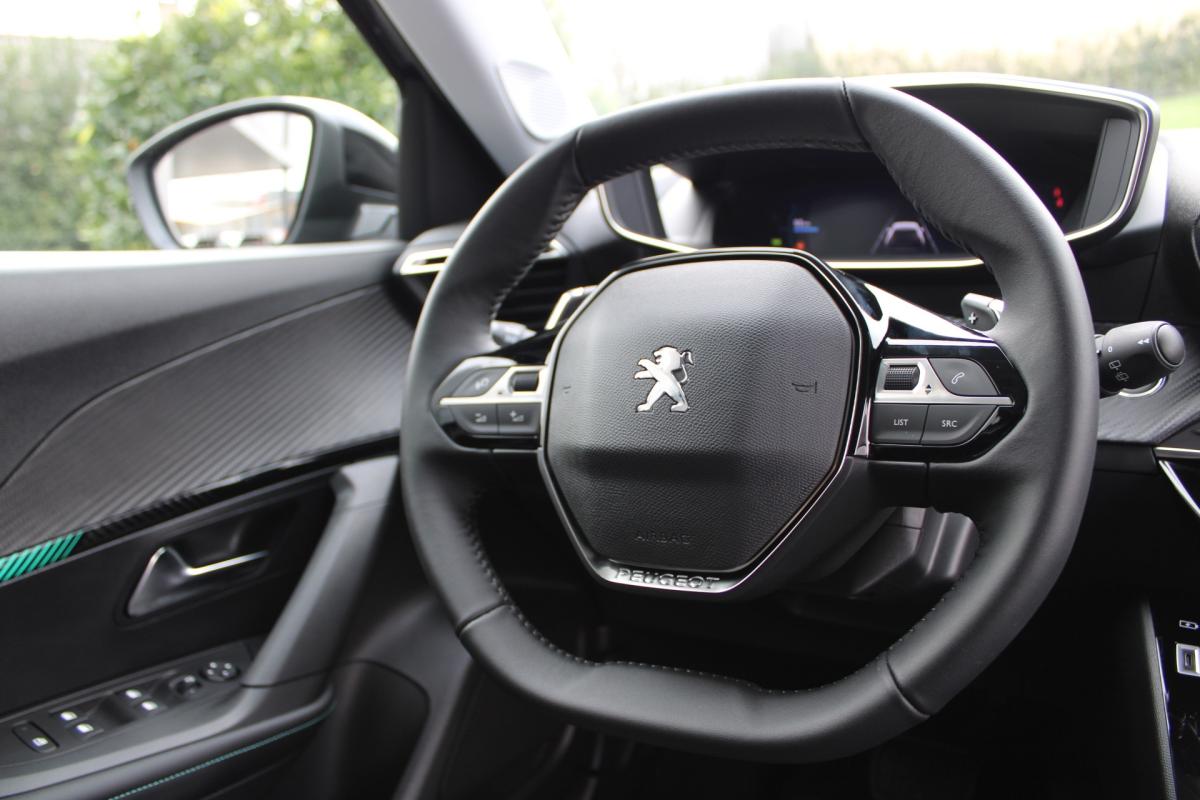 peugeot-2008-2021-gasolina-1199cc