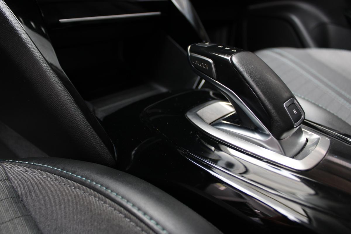 peugeot-2008-2021-gasolina-1199cc