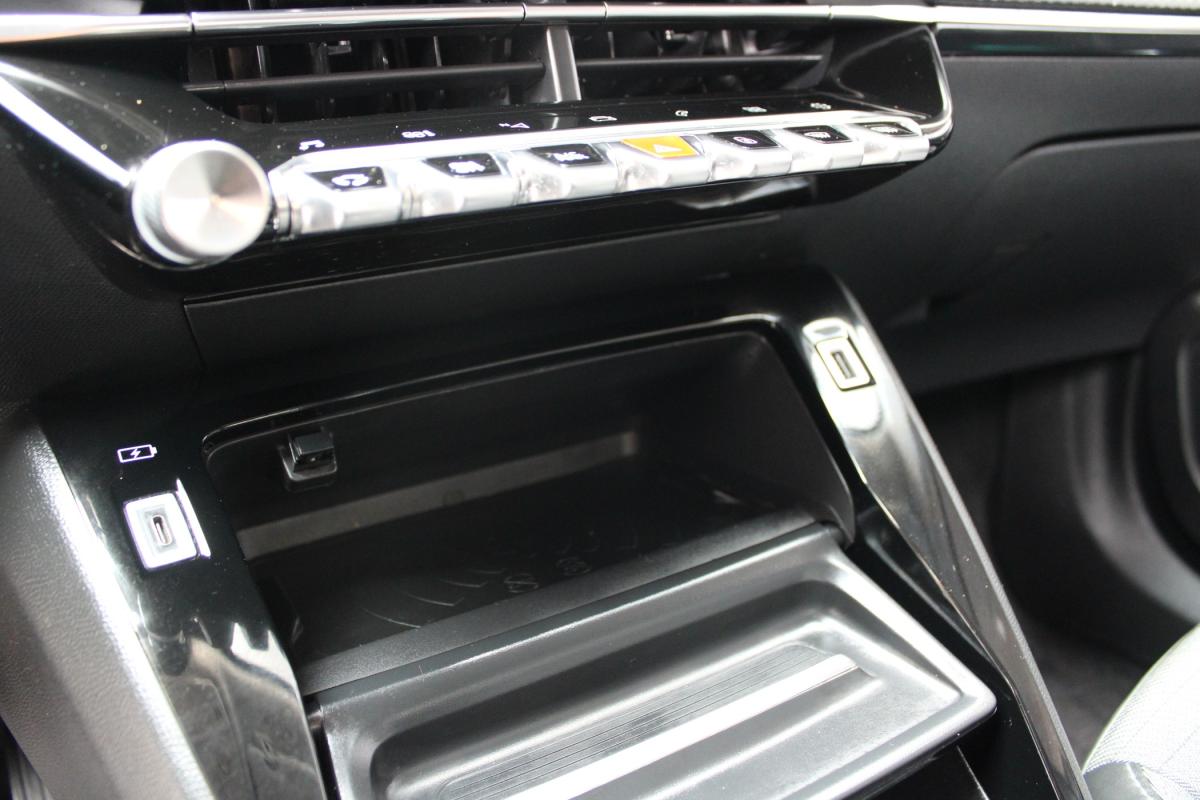 peugeot-2008-2021-gasolina-1199cc