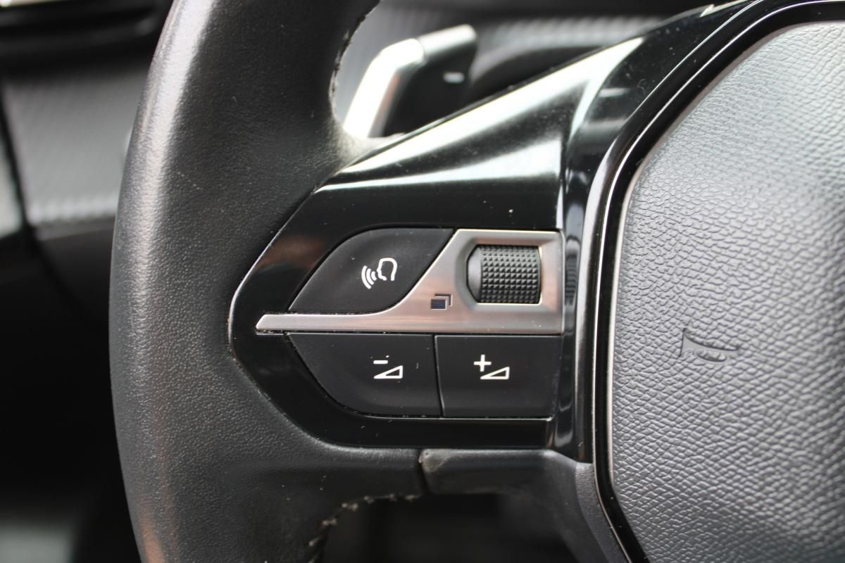peugeot-2008-2021-gasolina-1199cc