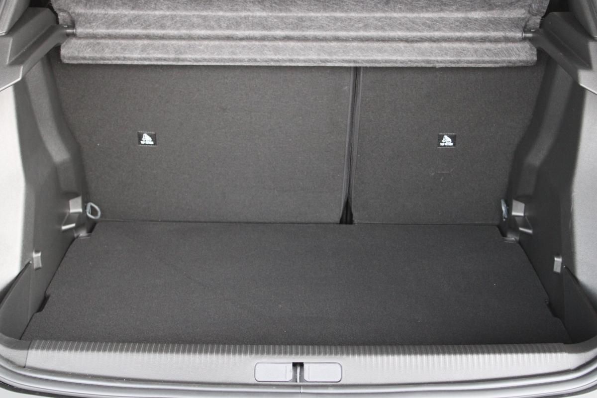 peugeot-2008-2021-gasolina-1199cc