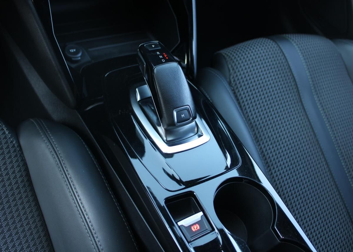 peugeot-208-2020-gasolina-1199cc