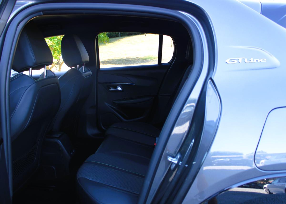 peugeot-208-2020-gasolina-1199cc
