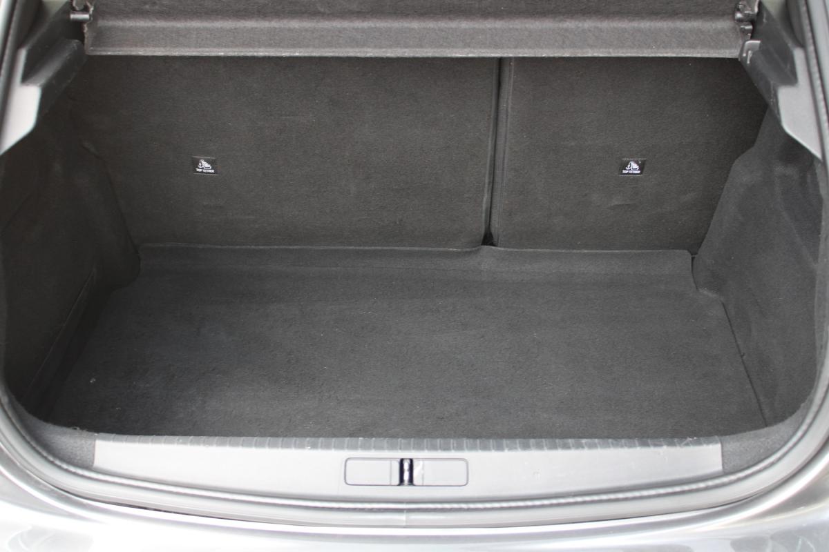 peugeot-208-2020-gasolina-1199cc