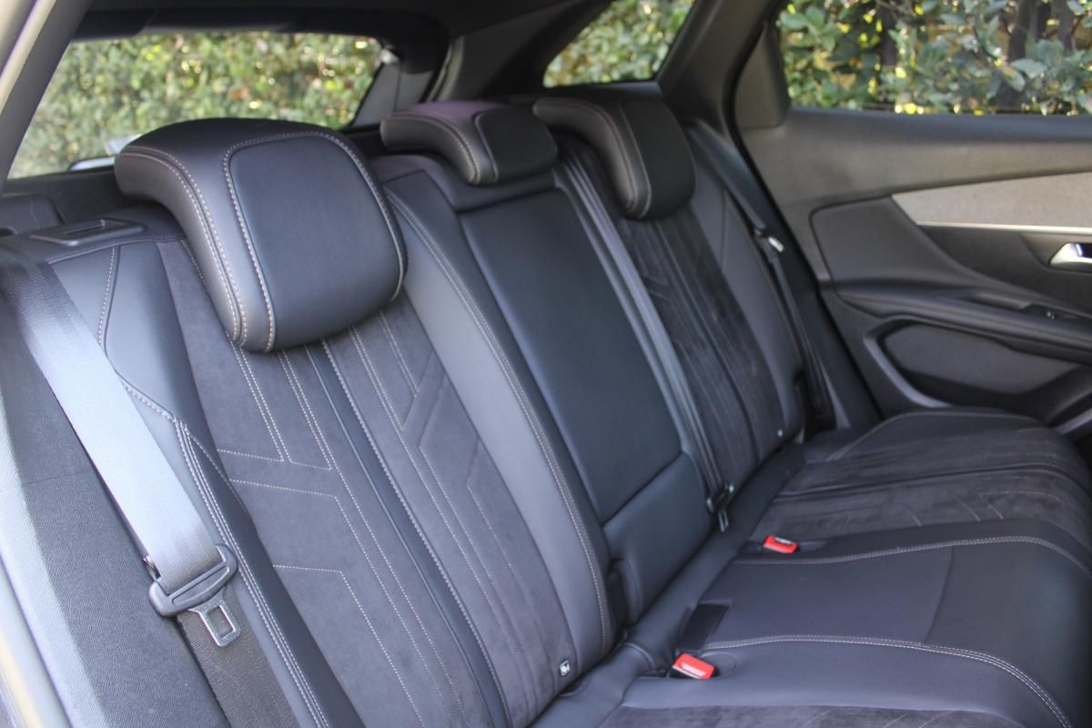 peugeot-3008-2022-hibrido-a-gasolina-1598cc