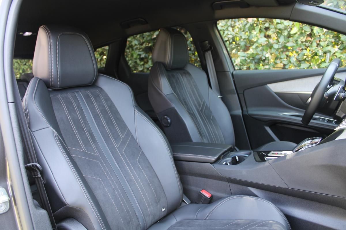 peugeot-3008-2022-hibrido-a-gasolina-1598cc